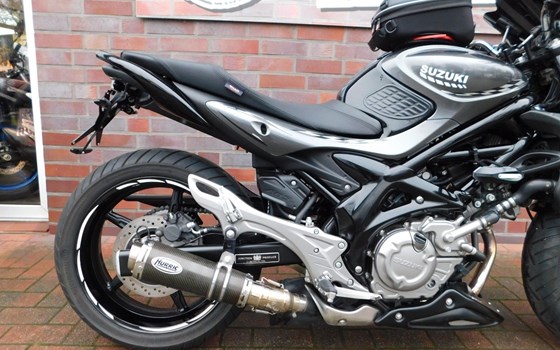 Gebrauchtmotorrad Suzuki SFV 650 Gladius - Bild 15