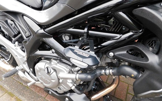 Gebrauchtmotorrad Suzuki SFV 650 Gladius - Bild 19