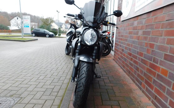 Gebrauchtmotorrad Suzuki SFV 650 Gladius - Bild 3