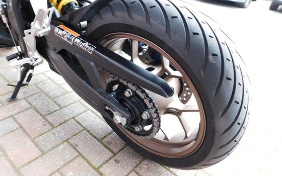 Gebrauchtmotorrad Honda CB650R - Bild 8