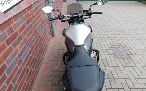 Gebrauchtmotorrad Honda CB650R - Bild 9