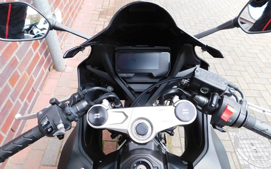 Gebrauchtmotorrad Honda CBR650R - Bild 11