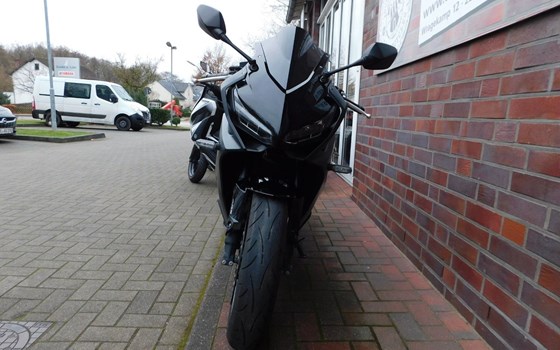 Gebrauchtmotorrad Honda CBR650R - Bild 3