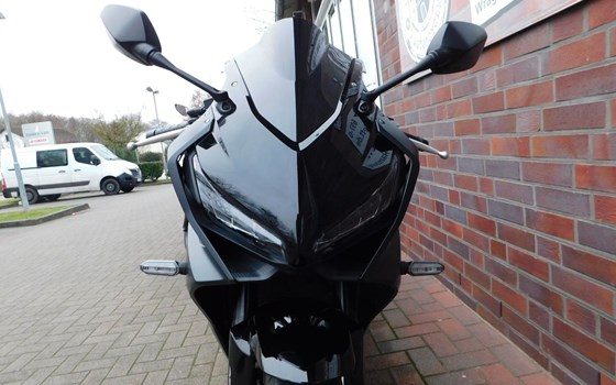 Gebrauchtmotorrad Honda CBR650R - Bild 6