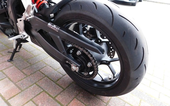 Gebrauchtmotorrad Honda CBR650R - Bild 8