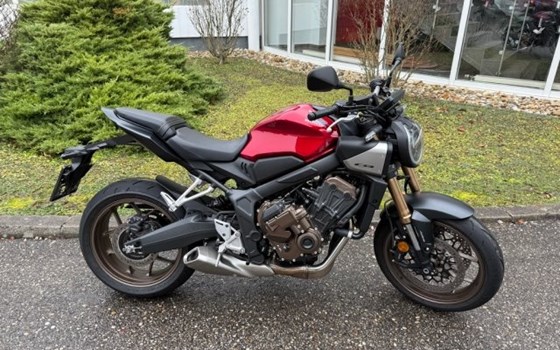 Gebrauchtmotorrad Honda CB650R E-Clutch - Bild 1