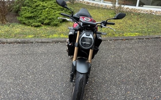 Gebrauchtmotorrad Honda CB650R E-Clutch - Bild 2