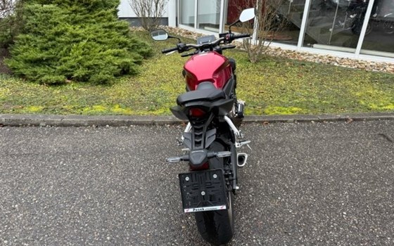 Gebrauchtmotorrad Honda CB650R E-Clutch - Bild 3