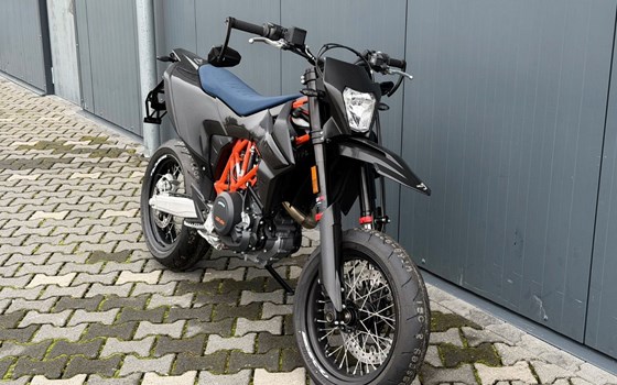 Neufahrzeug KTM 690 SMC R - Bild 3