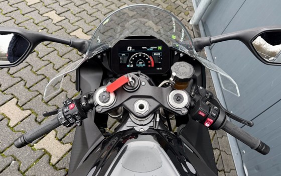 Gebrauchtmotorrad BMW S 1000 RR - Bild 4