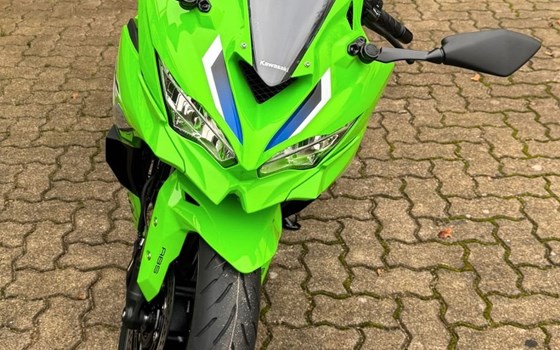Neufahrzeug Kawasaki Ninja ZX-4RR - Bild 4