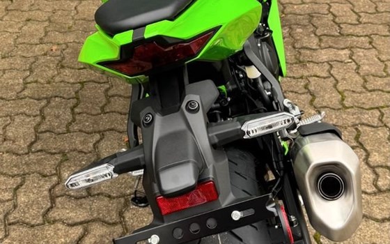 Neufahrzeug Kawasaki Ninja ZX-4RR - Bild 7