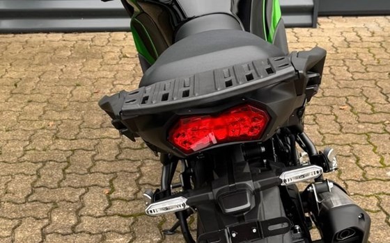Neufahrzeug Kawasaki Versys 1100 SE - Bild 8