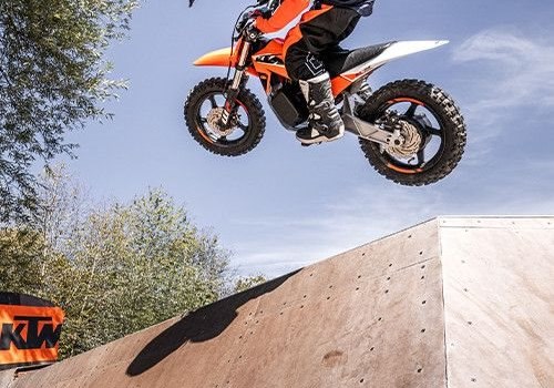 Neufahrzeug KTM SX-E 2 - Bild 10