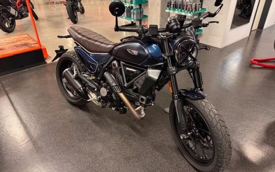 Gebrauchtmotorrad Ducati Scrambler Nightshift - Bild 2