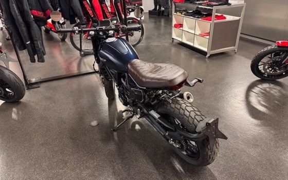 Gebrauchtmotorrad Ducati Scrambler Nightshift - Bild 5