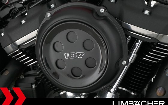 Gebrauchtmotorrad Harley-Davidson Softail Street Bob FXBB - Bild 15