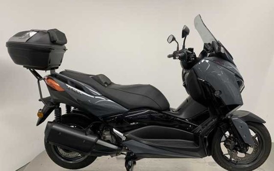 Gebrauchtmotorrad Yamaha XMAX 300 Tech MAX - Bild 2