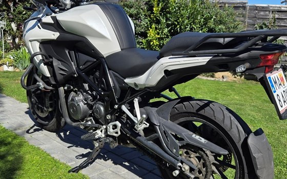 Gebrauchtmotorrad Benelli TRK 502 X - Bild 3