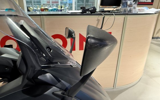 Gebrauchtmotorrad Yamaha T-MAX 530 Black Max - Bild 13