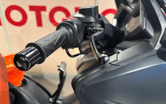 Gebrauchtmotorrad Yamaha T-MAX 530 Black Max - Bild 14