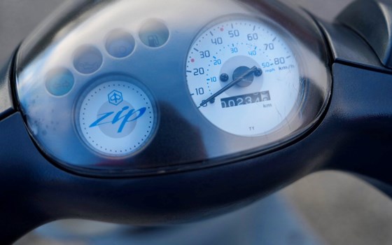 Gebrauchtmotorrad Piaggio Zip 50 2T - Bild 5