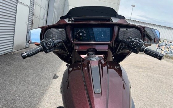 Gebrauchtmotorrad Harley-Davidson CVO Street Glide FLHXSE - Bild 17