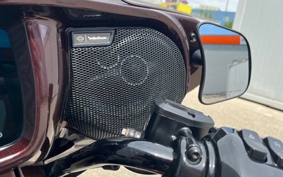 Gebrauchtmotorrad Harley-Davidson CVO Street Glide FLHXSE - Bild 18