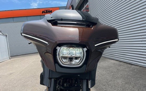 Gebrauchtmotorrad Harley-Davidson CVO Street Glide FLHXSE - Bild 19