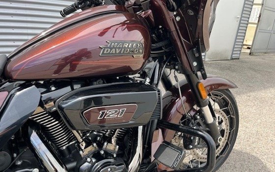 Gebrauchtmotorrad Harley-Davidson CVO Street Glide FLHXSE - Bild 3