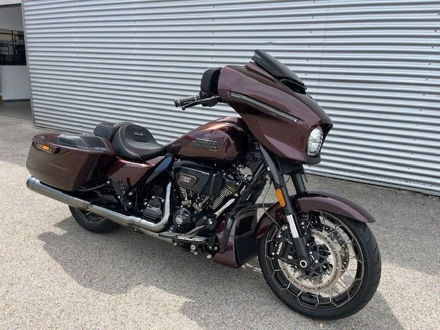 Harley-Davidson CVO Street Glide FLHXSE (Copperhead/Scorched Chrome Finish) - Bild 4