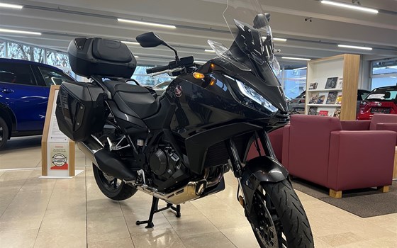 Gebrauchtmotorrad Honda NT1100 - Bild 2