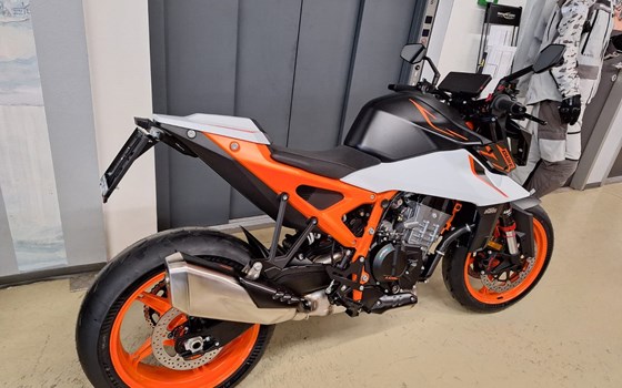 Gebrauchtmotorrad KTM 990 Duke R - Bild 2