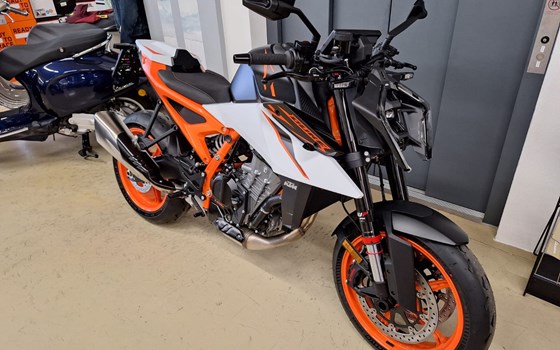 Gebrauchtmotorrad KTM 990 Duke R - Bild 3