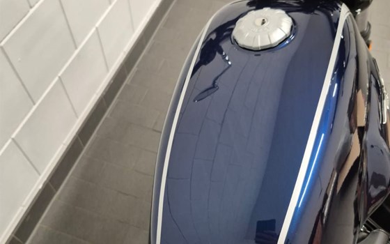 Gebrauchtmotorrad Moto Guzzi V7 Special - Bild 3