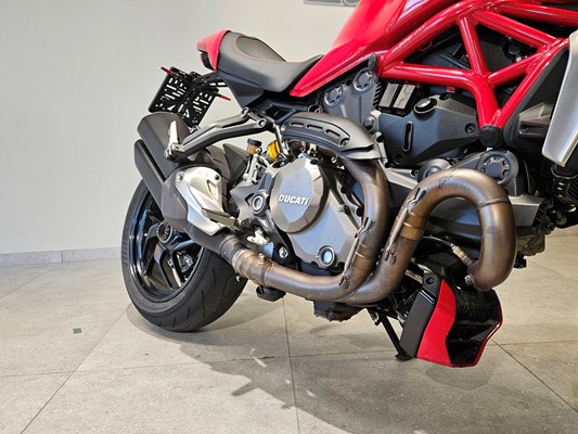 Ducati Monster 1200 (rot) - Bild 3