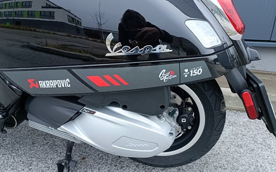 Gebrauchtmotorrad Vespa GTS 300 Super - Bild 16