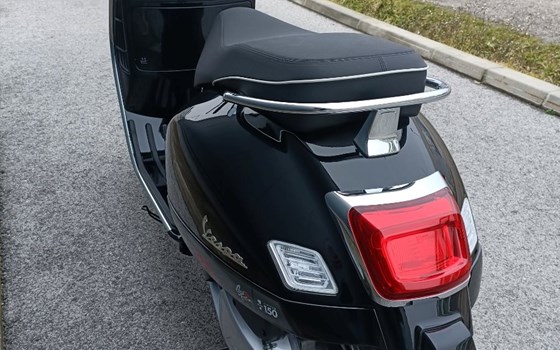 Gebrauchtmotorrad Vespa GTS 300 Super - Bild 10