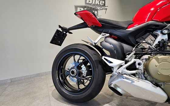 Gebrauchtmotorrad Ducati Streetfighter V4 S - Bild 3