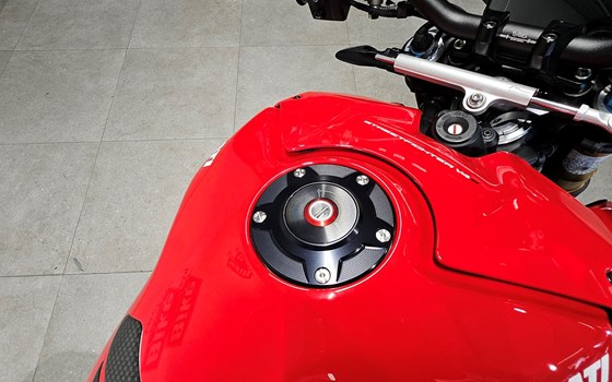 Gebrauchtmotorrad Ducati Streetfighter V4 S - Bild 7