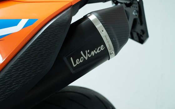 Motorrad Occasion KTM 690 SMC R - Bild 4