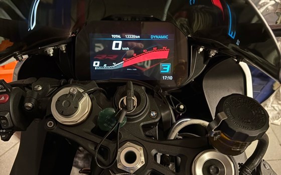 Gebrauchtmotorrad BMW S 1000 RR - Bild 7