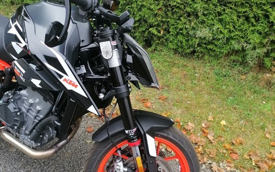 Gebrauchtmotorrad KTM 890 Duke GP - Bild 10