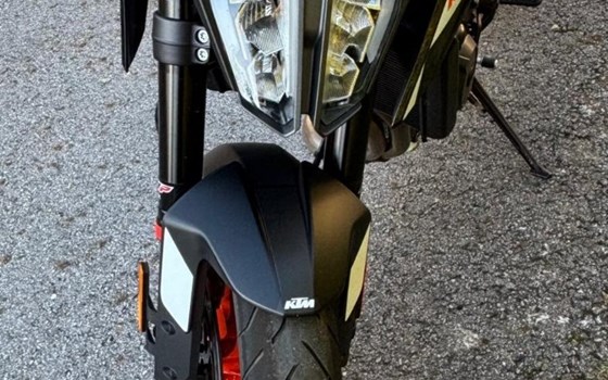Gebrauchtmotorrad KTM 890 Duke GP - Bild 7