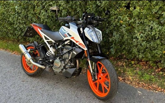 Gebrauchtmotorrad KTM 125 Duke - Bild 1