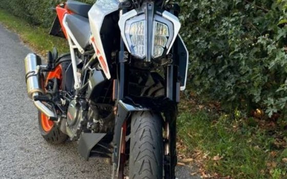 Gebrauchtmotorrad KTM 125 Duke - Bild 3