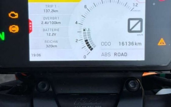 Gebrauchtmotorrad KTM 125 Duke - Bild 4