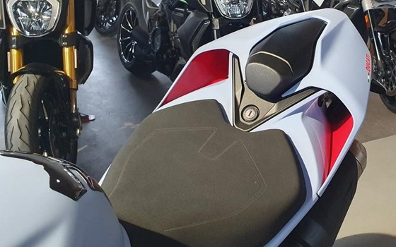 Gebrauchtmotorrad Ducati Panigale V2 S - Bild 7