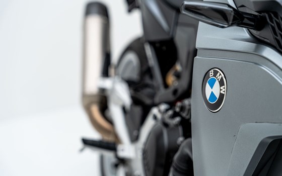 Motorrad Occasion BMW F 900 R - Bild 10