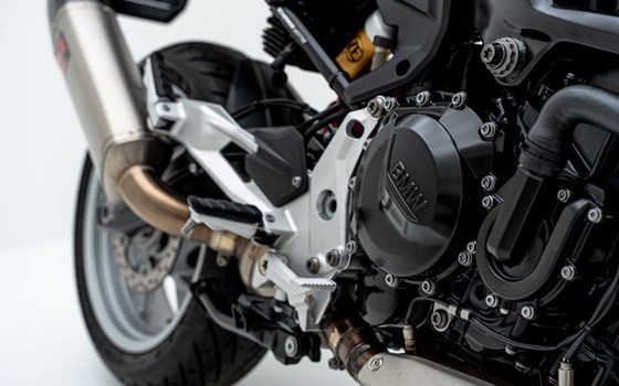 Motorrad Occasion BMW F 900 R - Bild 11